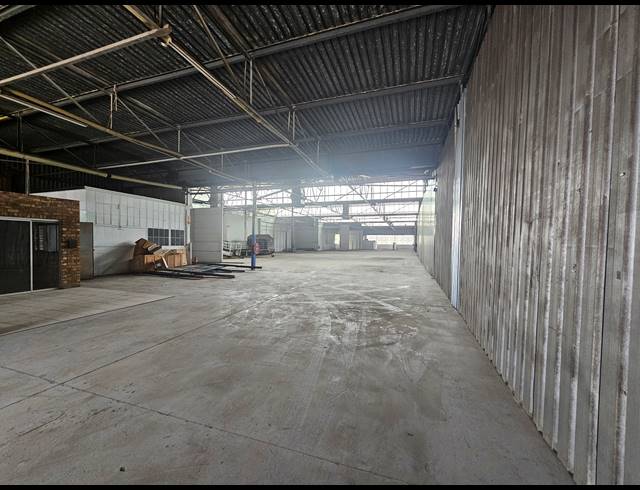 1,459M² WAREHOUSE TO LET IN ISANDO